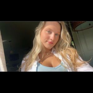 Meet your Posher, Elli